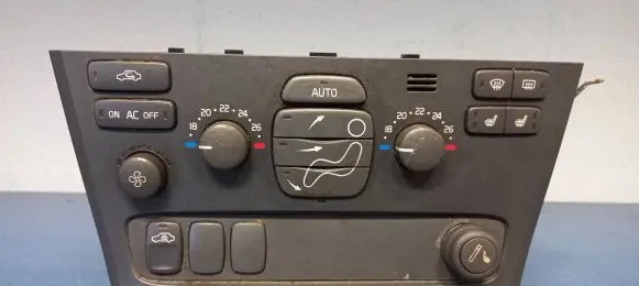 Volvo S60 Climate control unit 8651242