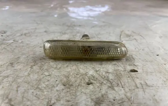 BMW 3 E46 Front fender indicator light