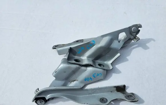 Mazda CX-3 Engine bonnet/hood hinges B45A