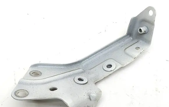 Nissan Rogue Fender mounting bracket