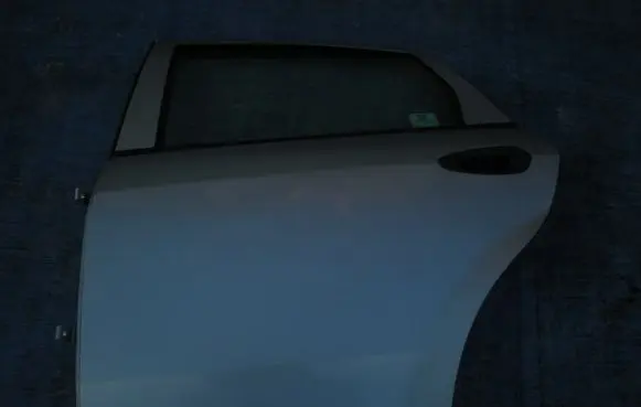 Fiat Linea Rear door