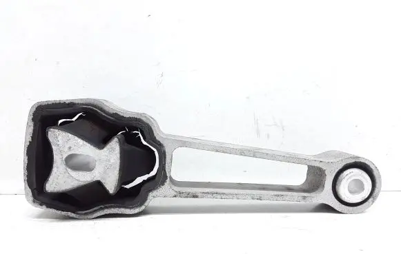 Volvo S60 Engine mount bracket 30793322
