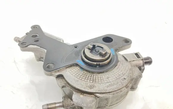 Skoda Octavia Mk2 (1Z) Fuel injection high pressure pump 038145209N 070504B