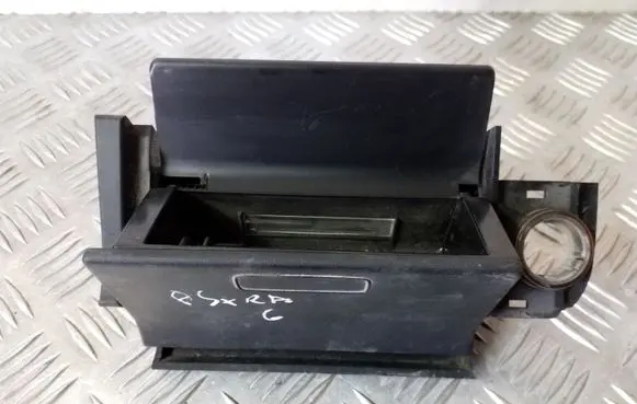 Car ashtray