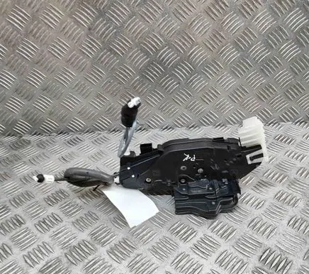 Mercedes-Benz CLA C118 X118 Front door lock A1770032899 A0997203102