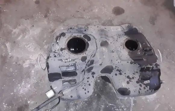 Chevrolet Captiva Fuel tank 
