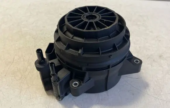 Mercedes-Benz GLB X247 Fuel filter housing A6540902300 1120606S01 11260179