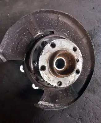 BMW X5 E70 Rear wheel hub spindle/knuckle 