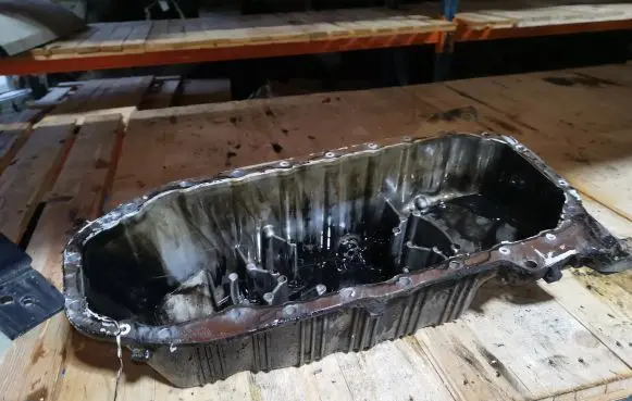 Volvo V70 Oil sump