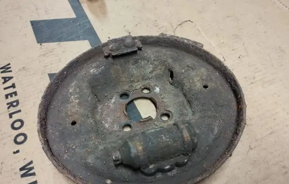Chrysler Neon II Rear brake disc plate dust cover 