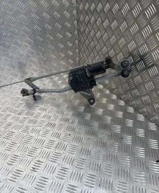 Front wiper linkage and motor