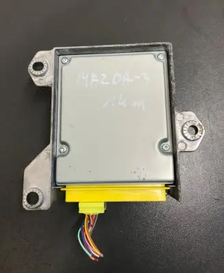 Mazda 3 II Airbag control unit/module BHS257K30A HM8E1491 K0273
