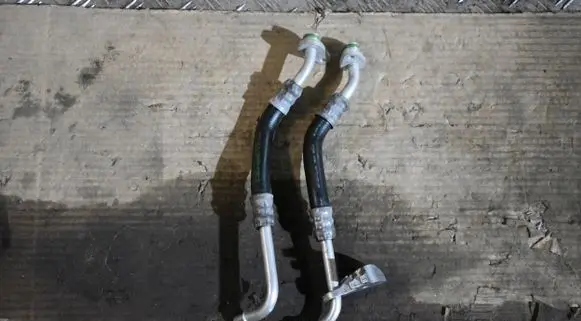 BMW M3 F80 Oil cooling pipe 22845492284548