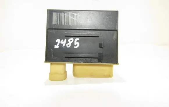 Peugeot 5008 Glow plug pre-heat relay 9662570880