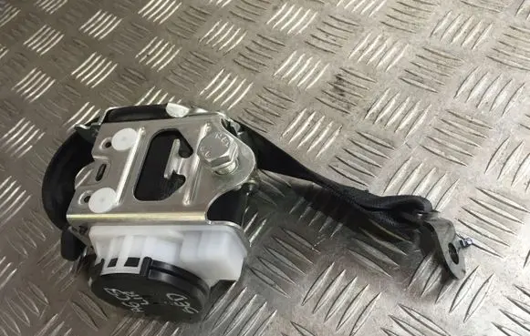 Audi A6 S6 C7 4G Rear seatbelt buckle 