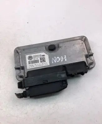 Seat Ibiza IV (6J,6P) Engine control unit/module 03C906024BH