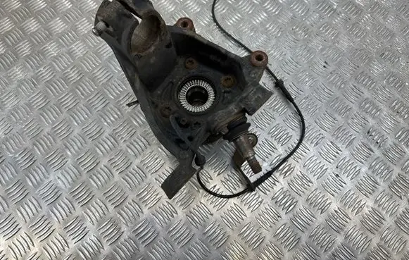 BMW X4 F26 Front wheel hub 6855954