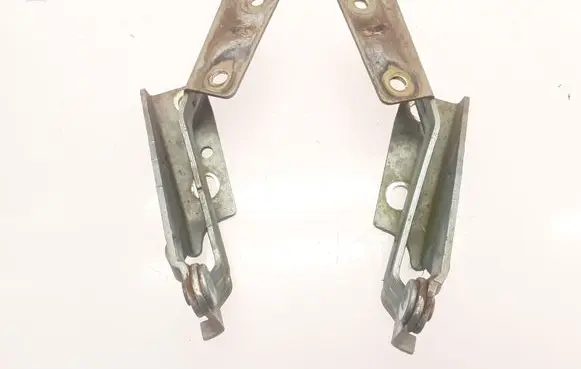 Ford Focus Engine bonnet/hood hinges XS4116800AD XS4116801AE