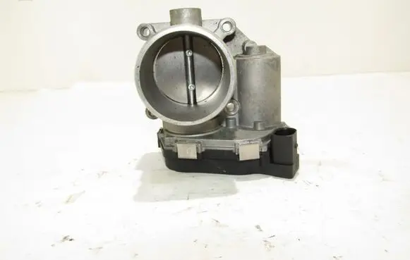 Volkswagen Scirocco Electric throttle body valve 703703710