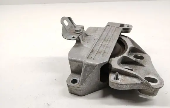 Mercedes-Benz A W177 Engine mount bracket ZGS0010003