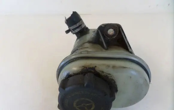 Ford Mondeo Mk III Power steering fluid tank/reservoir XS713R700AF