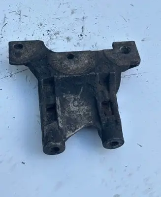 Volkswagen Transporter - Caravelle T5 Engine mounting bracket 070199343A