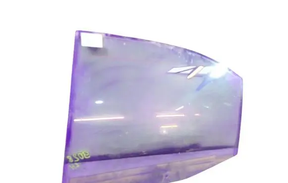 Ford Mondeo Mk III Front door window glass four-door 