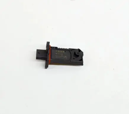 BMW 5 G30 G31 Mass air flow meter 0281006597 8583496