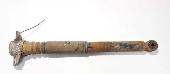 Skoda Octavia Mk2 (1Z) Rear shock absorber/damper