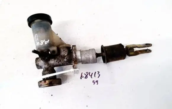 Nissan King Cab, Navara Clutch master cylinder