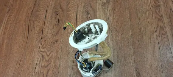 BMW 3 F30 F35 F31 In-tank fuel pump 16117243972 7243972 0580204019