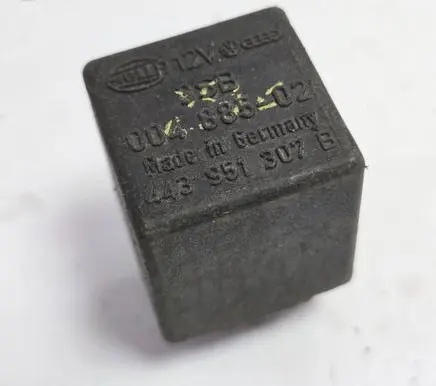 Volkswagen Golf IV Other relay 443951307B 00488502