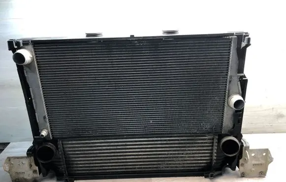 BMW 5 F10 F11 Radiator set X0240002 C559853 8509171