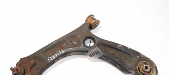Volkswagen Jetta V Front lower control arm/wishbone