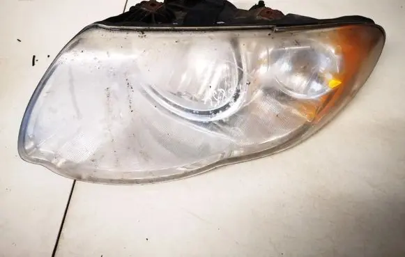 Chrysler Town & Country IV Headlight/headlamp
