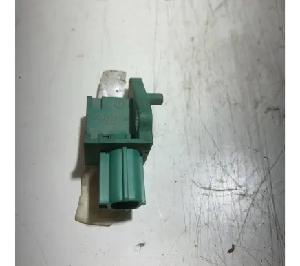Volkswagen PASSAT B6 Airbag deployment crash/impact sensor 3C0909606