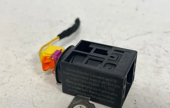 Audi Q7 4L Battery relay fuse 4F0915519