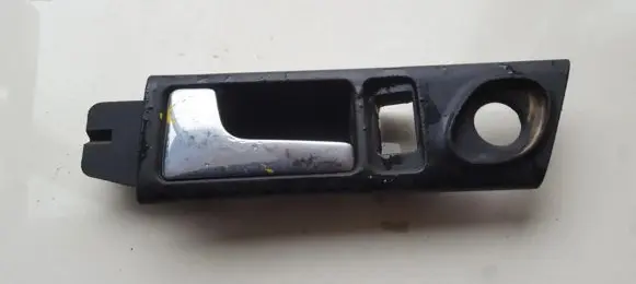 Audi A6 S6 C4 4A Front door interior handle 4A0839019C