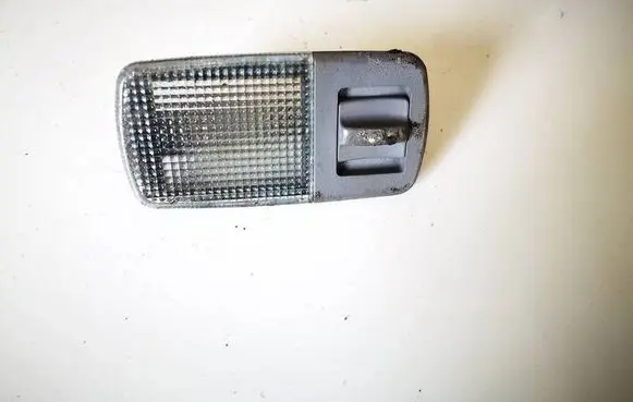 Audi A3 S3 8L Rear seat light 8l0947105b
