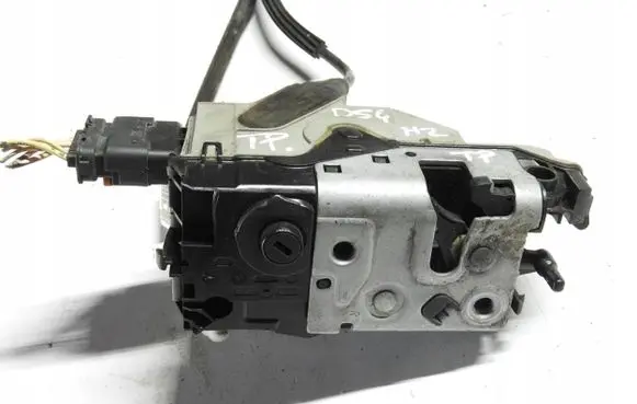 Citroen DS4 Rear door lock 9685353680