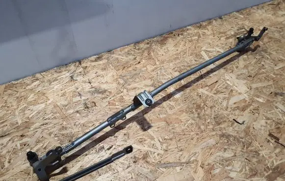 Opel Zafira B Front wiper linkage 13145557