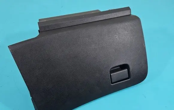 Nissan Qashqai Glove box 685104EH0A IMPRK1505532