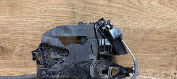 Volvo XC60 Rear door lock 30753338