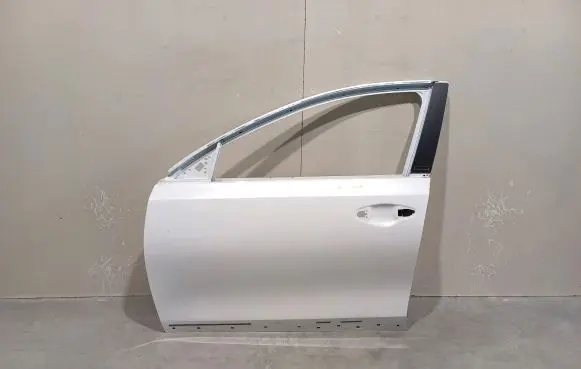 KIA Xceed Front door