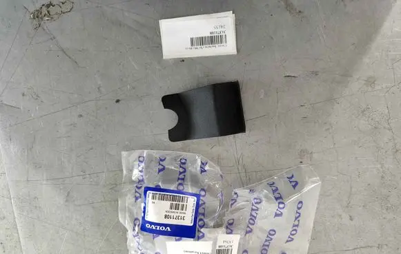 Volvo XC90 Rearview mirror trim 31371108