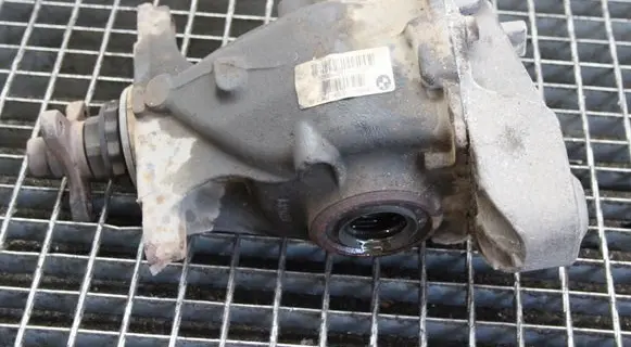 BMW 1 F20 F21 Rear differential 7605587