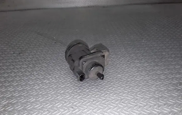 Mercedes-Benz Vito Viano W638 Turbo solenoid valve 0005450427