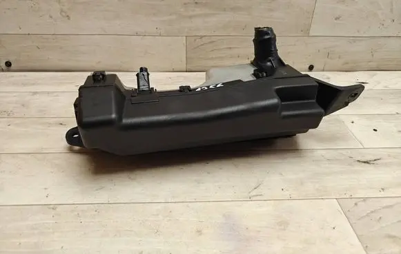 Toyota Avensis T250 Fuse module 
