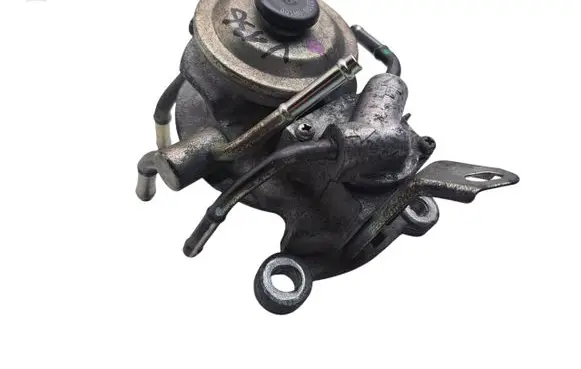 Toyota Verso Fuel filter bracket/mount holder 233800R051 233000R100