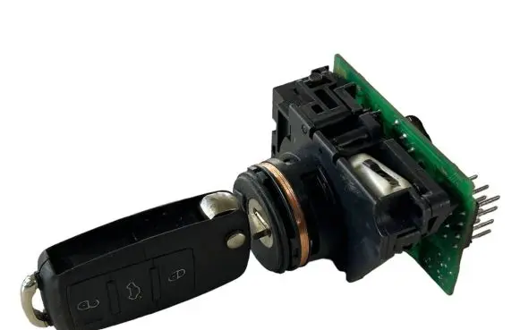 Engine start stop button switch